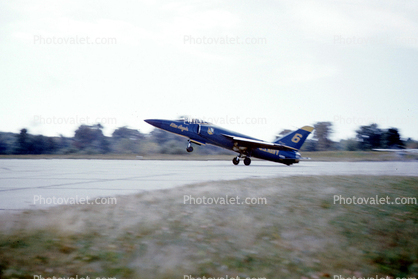 Grumman F11F/F-11 Tiger