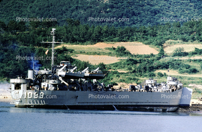 1089, Landing Ship, Pusan South Korea, 1950s, June 21 1952