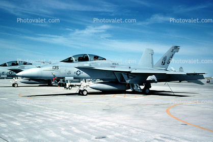 VFA-11, 135, McDonnell Douglas F-18, USAF