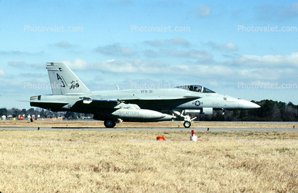 VFA-313 Tomcatters, 111, McDonnell Douglas F-18, Felix the Cat, Bomb