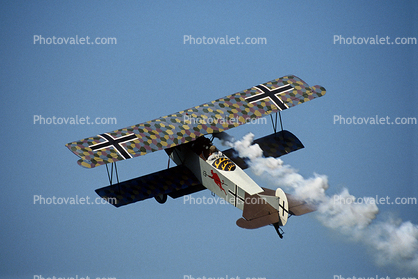 Fokker D.VIIm smoke trails, milestone of flight