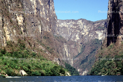 Canyon, Lagunas de Montebello National Park, Parque Nacional Lagunas de Montebello, Chiapas, valley, mountains, cliffs