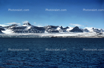 Icy Mountain Range, Glacier