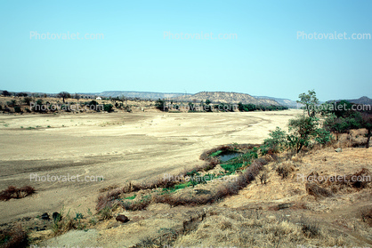 dry riverbed, Dirt, soil