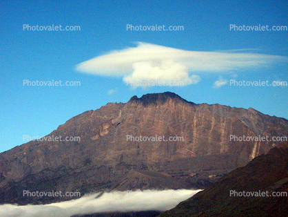 Mt Kilamanjaro, cones, Kibo, Mawenzi, Shira, dormant volcanic mountain