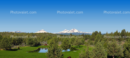 Three Sisters volcanic peaks, Panorama, Cascade Volcanic Arc, Bend, Oregon