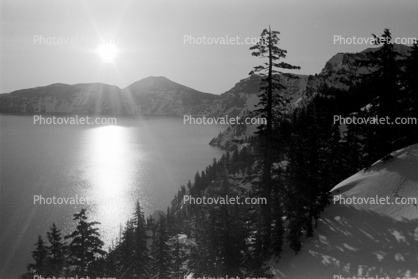 Sunrise over Crater Lake, Crater Lake National Park, water