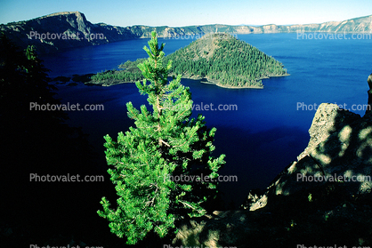 Wizard Island, Crater Lake National Park, water