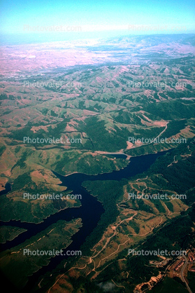 Sierra-Nevada Mountains, reservoir, foothills
