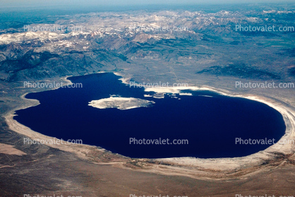 Paoha Island, Negit Island, Black Point, Sierra-Nevada Mountain Range, valley