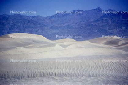 Sand Dunes, mountains
