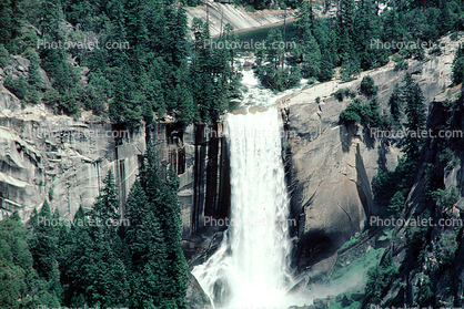 Vernal Falls, Waterfall, Granite Cliff