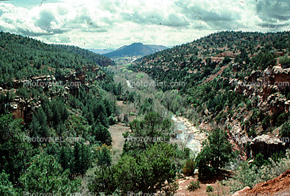 Verde River, Valley, Hills, Mountains