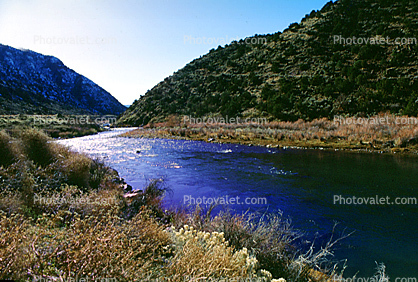 Rio Pueblo des Taos, water, river, mountain, valley