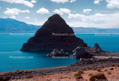 Pyramid Lake, Rock, Formation, water