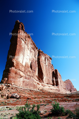Tower of Babel, Sandstone, Cliff, stratum, strata, layered, sedimentary rock, scrub brush, bush