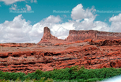 Colorado River, Water, clouds, trees, Sandstone Cliff, stratum, strata, layered, sedimentary rock, outcropping, outcrop