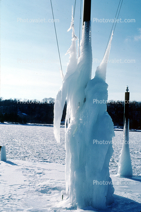 Icicle, Snow, Ice, Cold, Chill, Chilled, Chilly, Frosty, Frozen, Icy, Snowy, Winter, Wintry