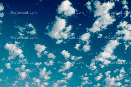 Altocumulus clouds, daytime, daylight