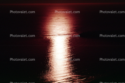 Water Reflection of a Sunset, Sunrise, Sunclipse, Sunsight