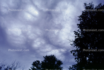 Mamatus Clouds, daytime, daylight