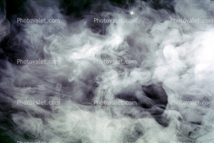 Clouds that look like smoke, daytime, daylight