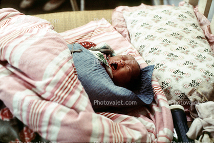 Newborn Baby, Big Yawn, China Hospital, newborn