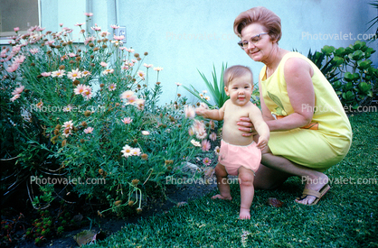mom, daughter, 1960s