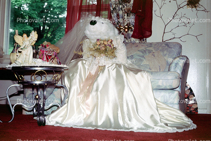Wedding Bear diorama, Teddybear, Stuffed Animals, Sofa