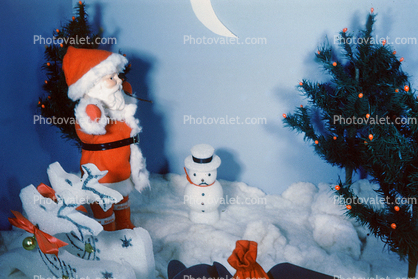 Santa Claus Diorama, Snowman, Hat, Cap, 1950s