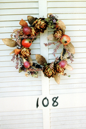 Wreath, 108