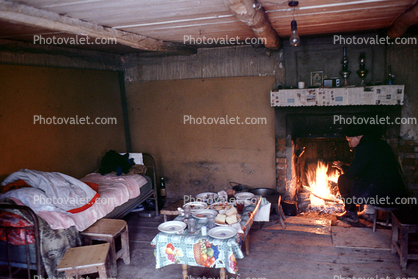 fireplace, table, bed, cabin
