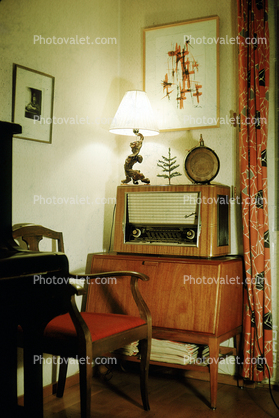 Radio, Console, Lamp, Artwork, chair, 1940s