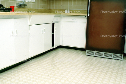 dishwasher, refrigerator, dishwasher, floor