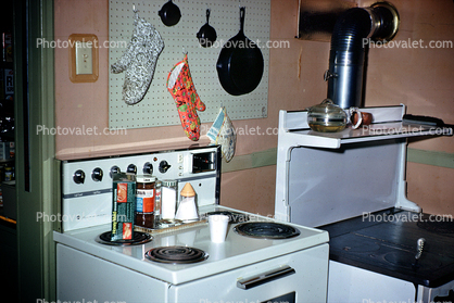 Electric Stove, frying pan, Kitchen Mittens, Wood Burning Stove, 1960s