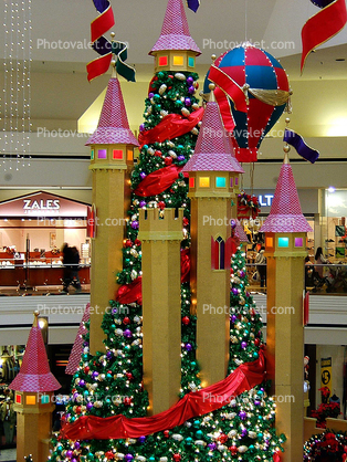 Castle, Christmas Tree, Towers, Shopping Center, Fairytale, Flags, Decorations, Ribbons