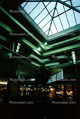 Mall, Store, interior, inside, indoors, shoppers, Building