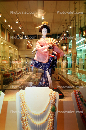 Japanese Fan, woman, kimono, pearl necklace