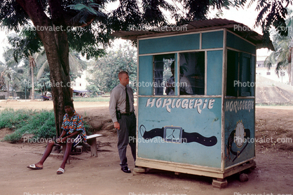 Hut, Watch Repair, MRO, Abidjan Ivory Coast