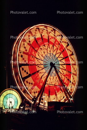 Ferris Wheel at night, turning