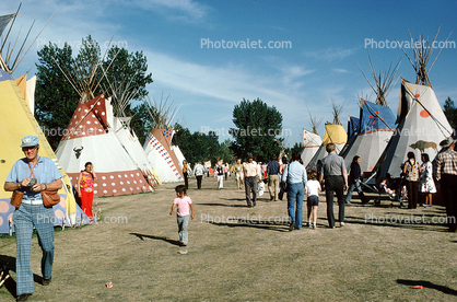 Sarcee Nation, Indian Teepee Festival