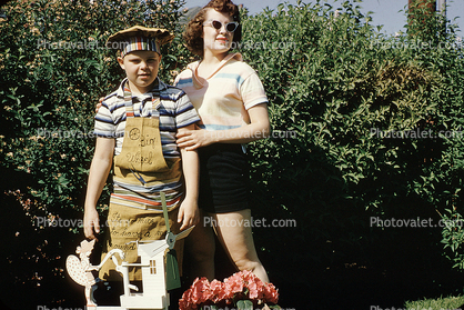 Boy, Son, Offspring, backyard, Retro, Sun Glasses, 1950s