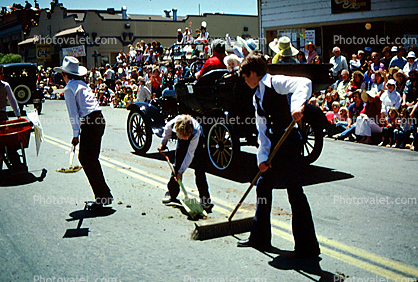 Sanitation Engineers, Point Reyes Station July 4th Parade, Point Reyes Station, July 4th Parade, Marin County