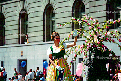 Maiden on a Float, Spokane Washington