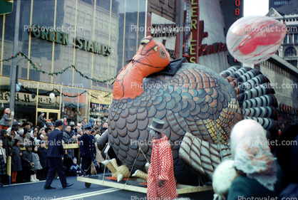 Tom Turkey, Balloon Float, People, Crowds, Macy's Thanksgiving Day Parade, Green Stamps Building, 1971, 1970s
