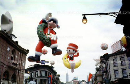 1992, Santa Goofy, Goofy Claus, Betty Boop, Macy's Thanksgiving Day Parade, Balloon