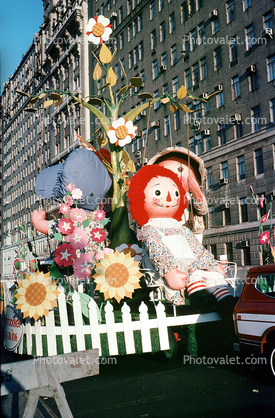 Raggedy Ann, Flower Garden, Picket Fence, Manhattan, 1950s