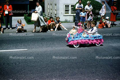 Pedal Car, Boy, audience, Spectators, 1960s