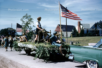 Girl Scouts, Trailer, Franklin 4th of July Parade, Cars, automobile, vehicles, 1950s