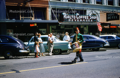 Rialto Coffee Shop, Shriner, car, automobile, vehicle, street, road, Salem, 1958, 1950s